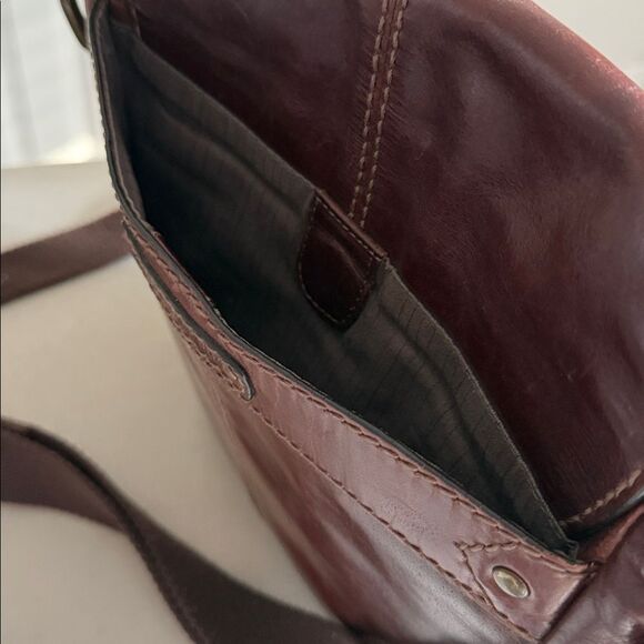 Fossil Brand Vintage Brown Leather Crossbody Messenger Bag Adjustable Strap - Picture 11 of 15